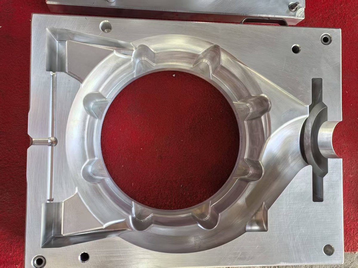 CNC aluminium mould for pump body
